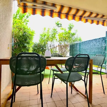 L'alyzarine Apartment