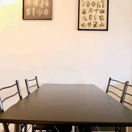 L'alyzarine 아파트 *
